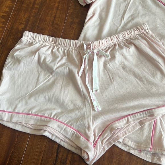 Hurley Pink Short Set Pajamas - SOFT & COZY - Picture 4 of 4